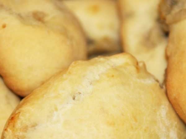 Печёные пирожки с картошкой