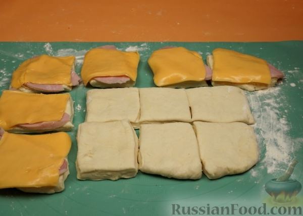 Сливочные бездрожжевые булочки-сандвичи с ветчиной и сыром