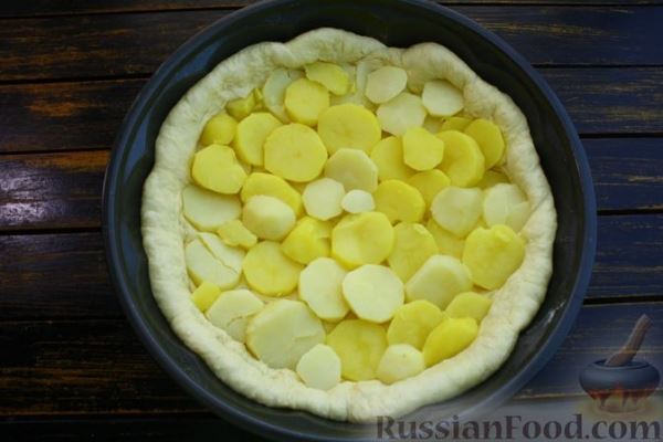 Постный пирог с картошкой и грибами